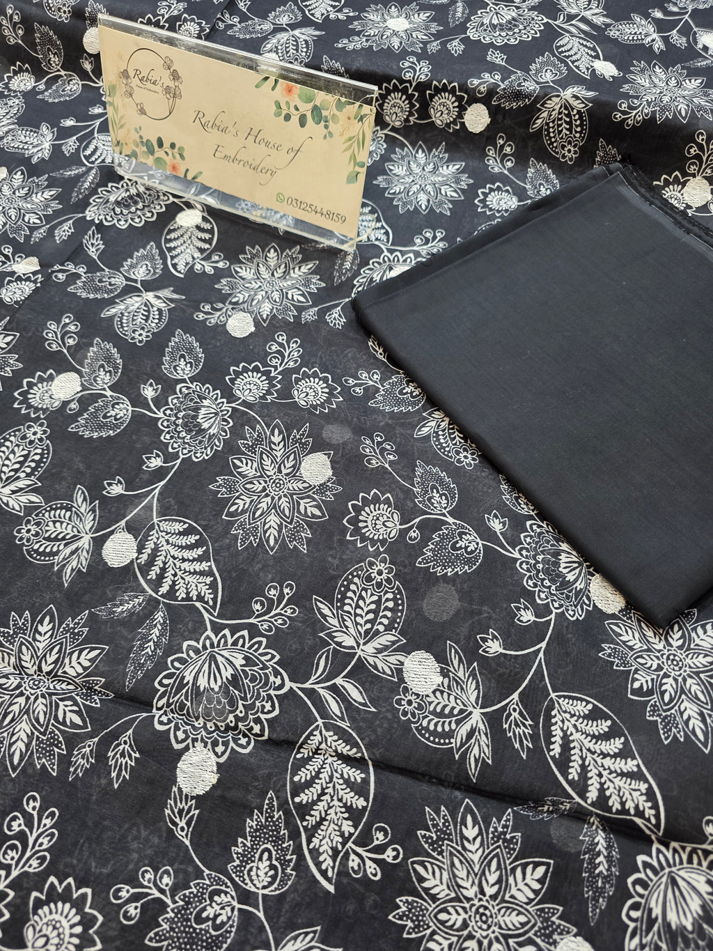 Bareeze lawn 3pc printed plus embroidery