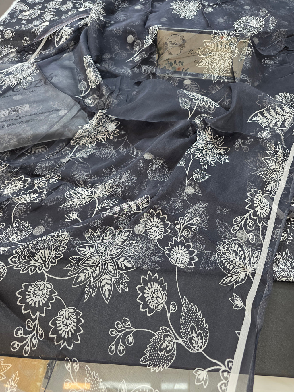 Bareeze lawn 3pc printed plus embroidery