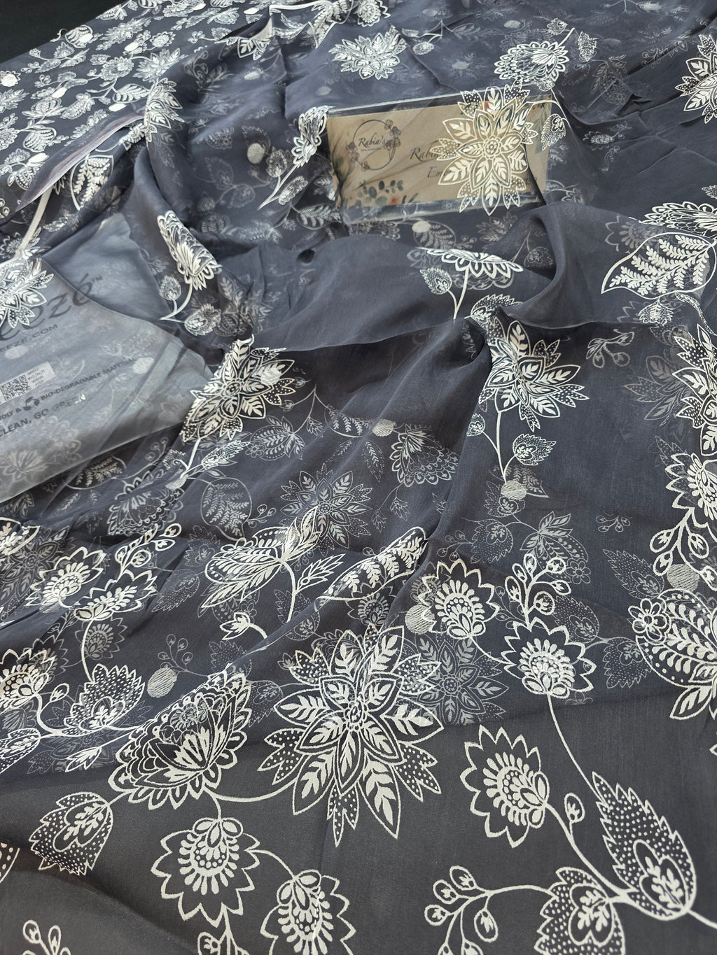 Bareeze lawn 3pc printed plus embroidery