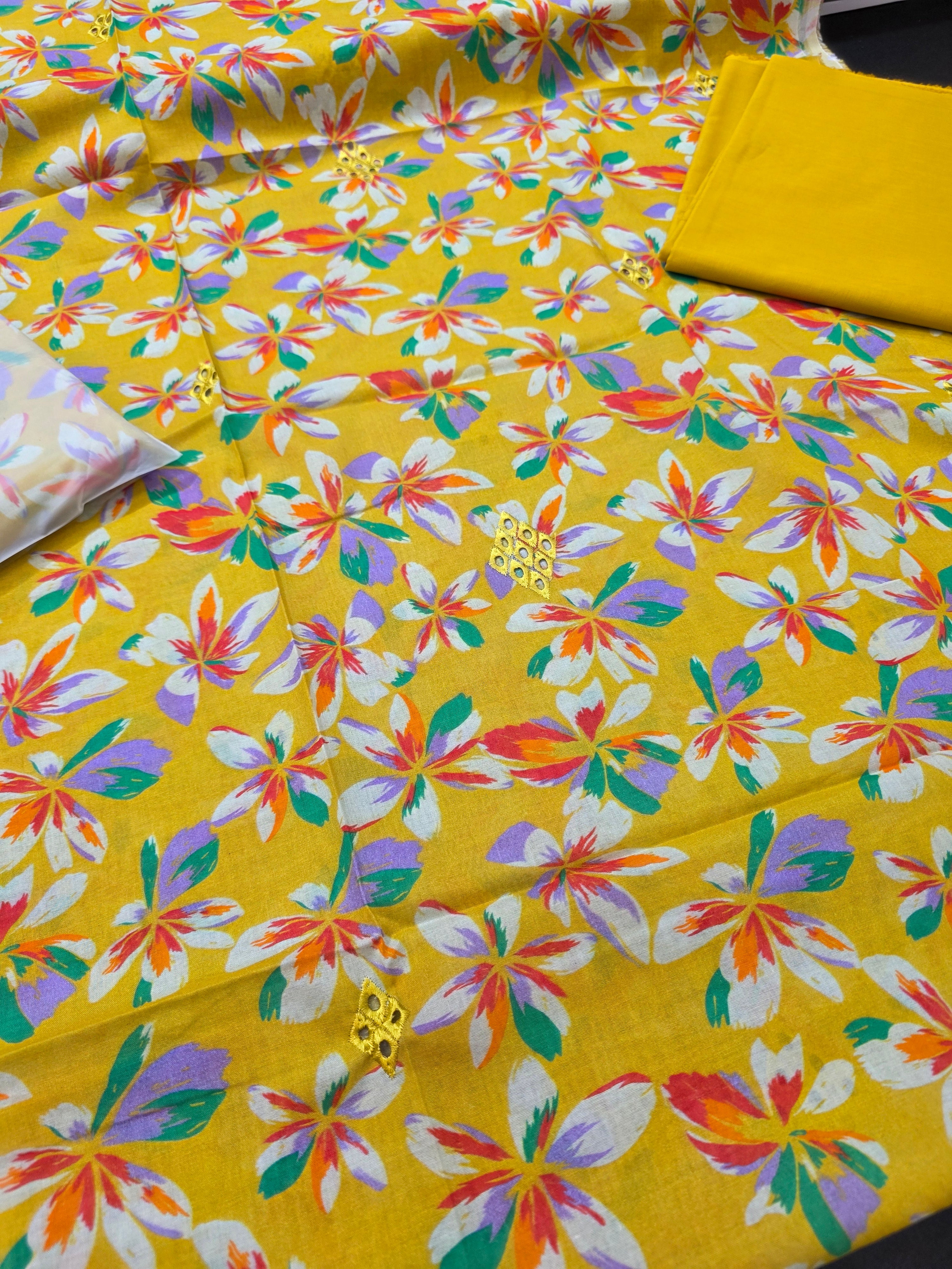 Bareeze lawn 3pc printed plus embroidery