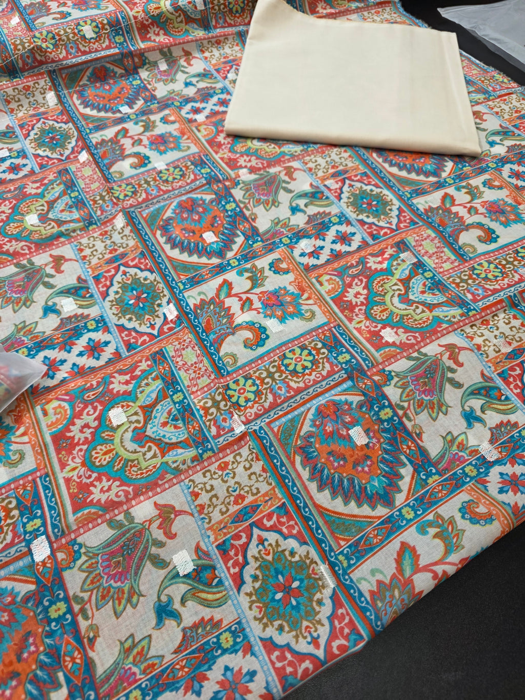 Bareeze lawn  printed 3pc plus embroidery
