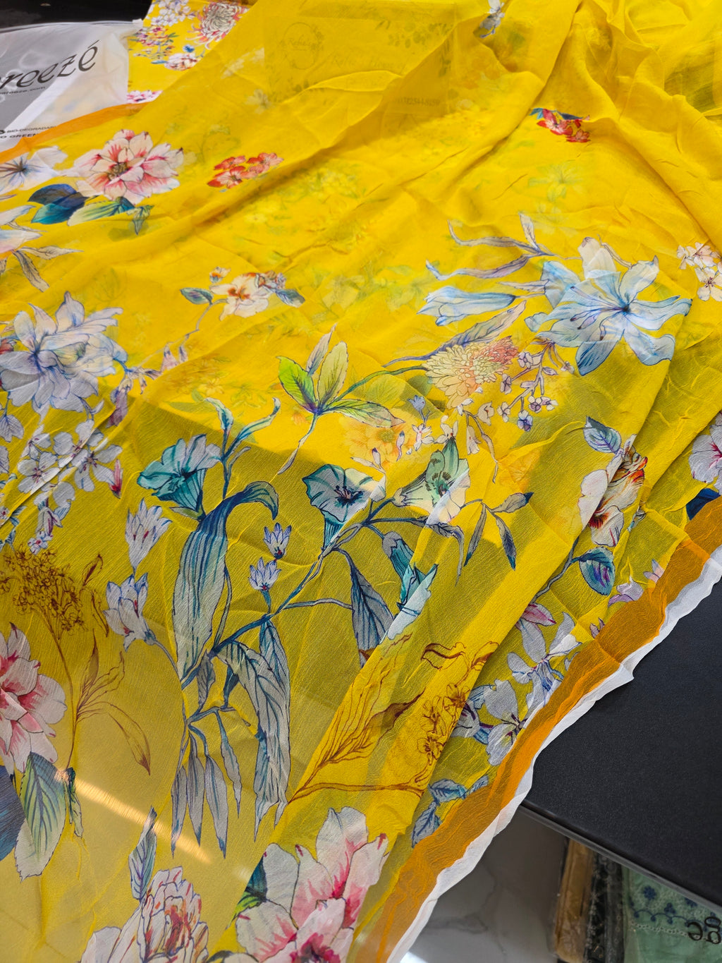 Bareeze prints kahdder