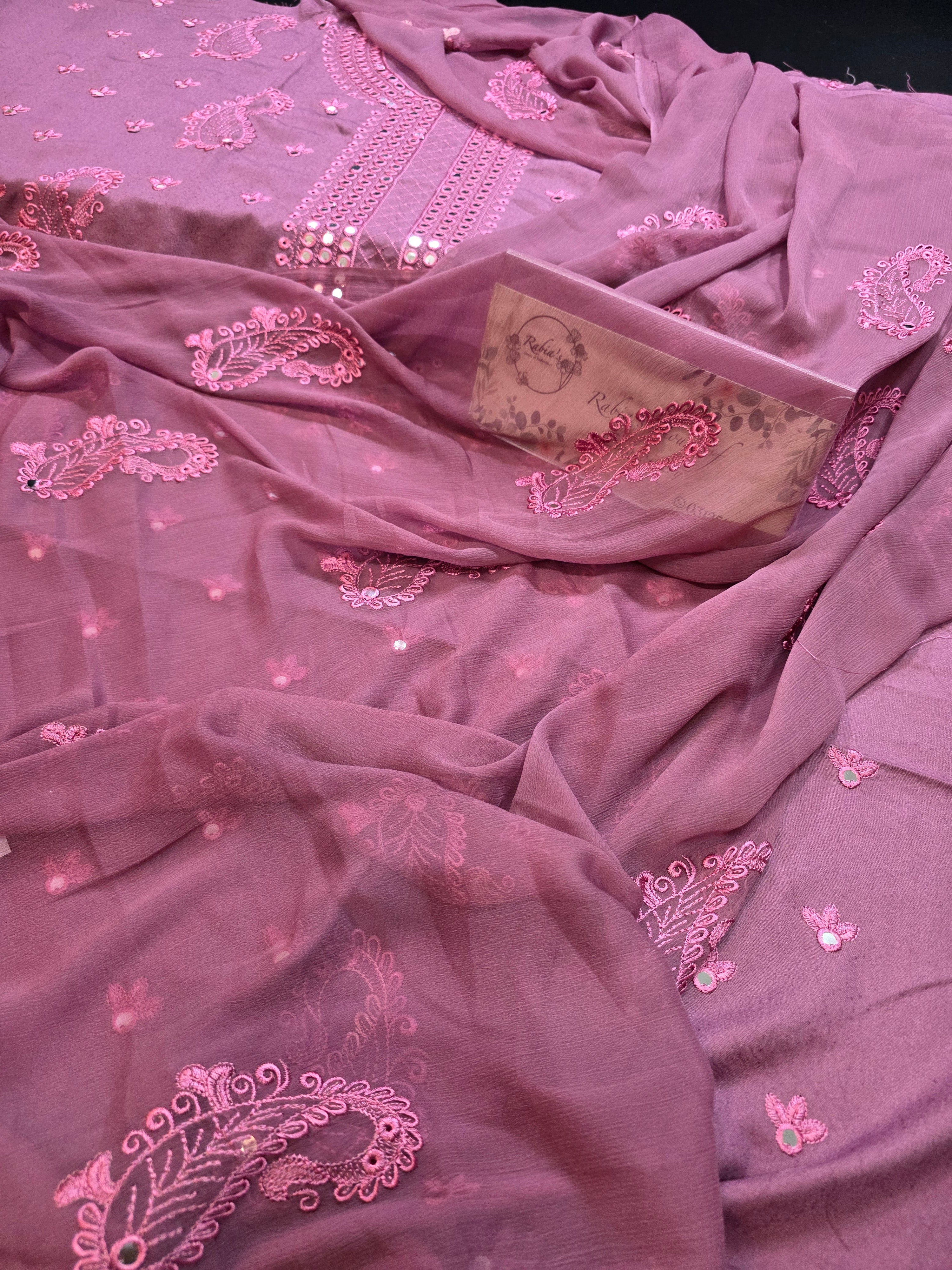 Winter kerandi 3pc with chiffon duppatta