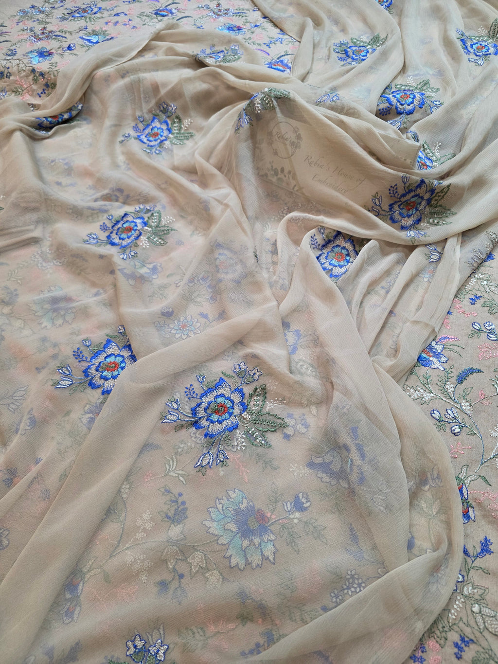 Winter kerandi 3pc allover embroidered with chiffon duppatta
