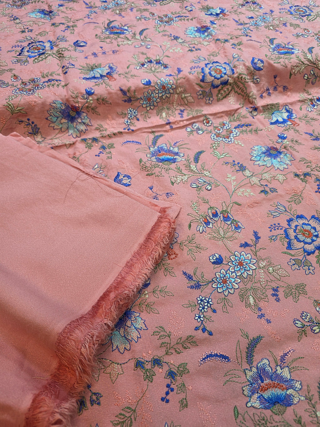 Winter kerandi 3pc allover embroidered with chiffon duppatta