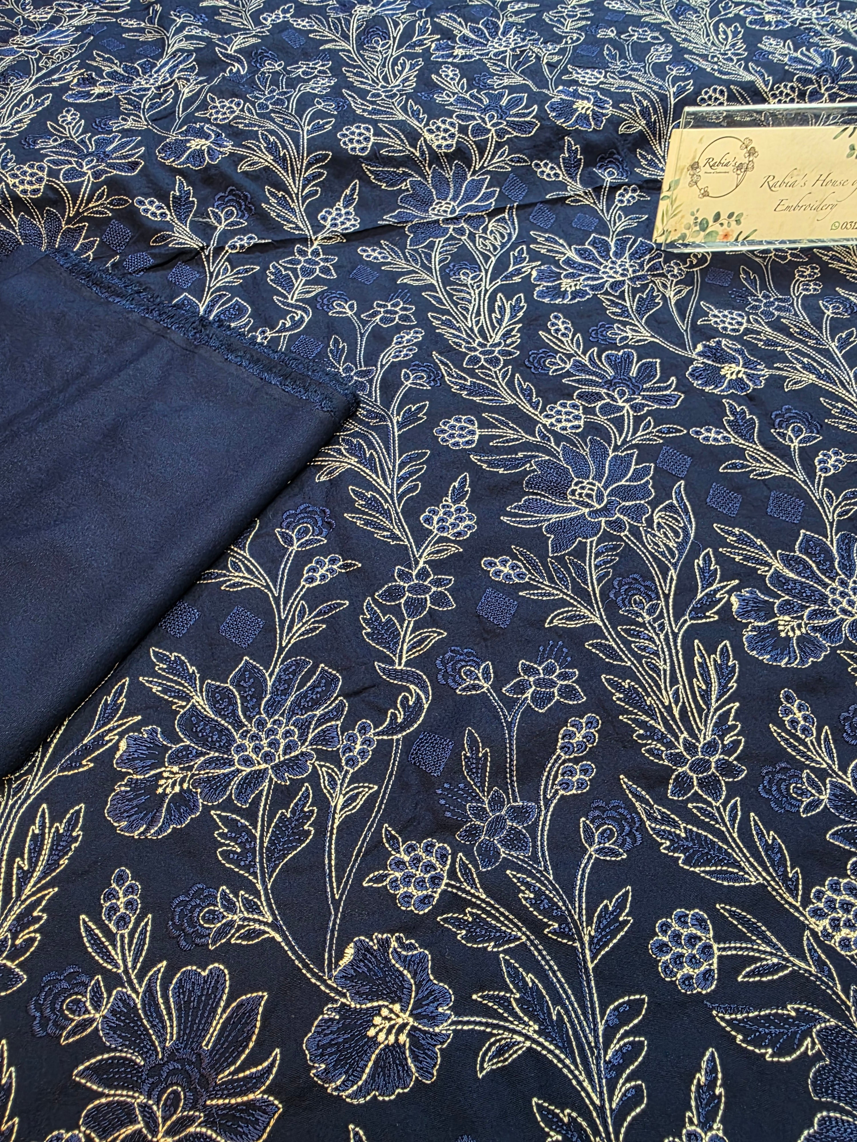 Winter Kerandi 3pc allover embroidered with chiffon duppatta