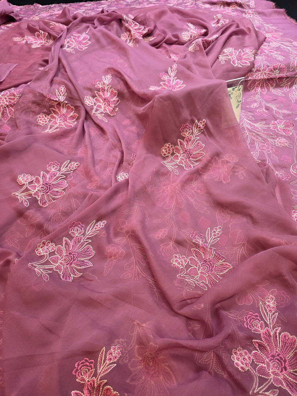 Winter kerandi 3pc allover embroidered with chiffon duppatta