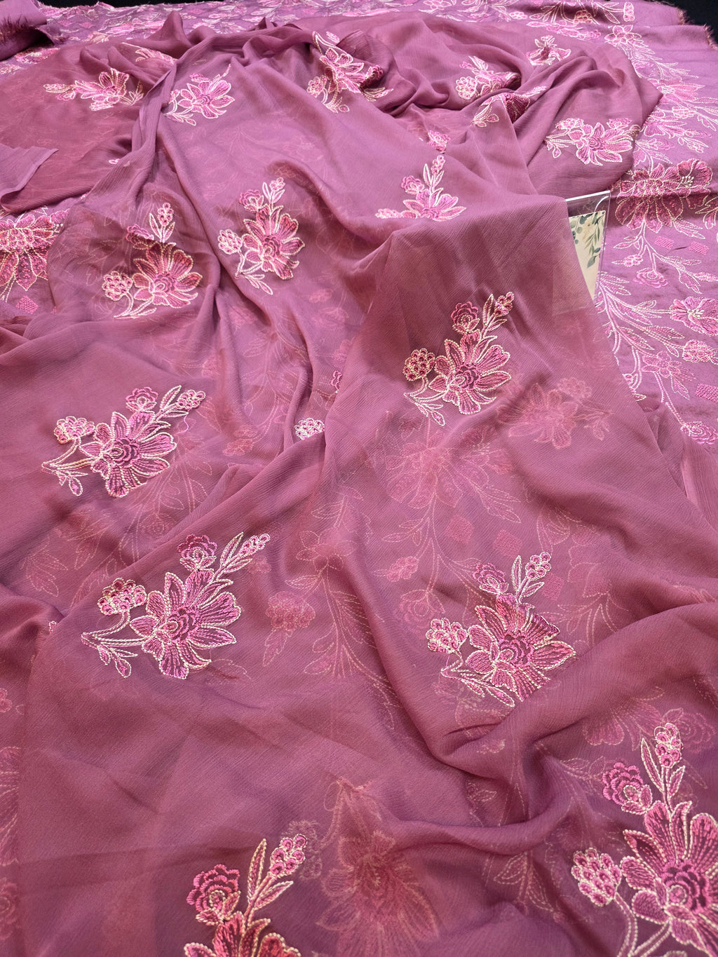 Winter kerandi 3pc allover embroidered with chiffon duppatta