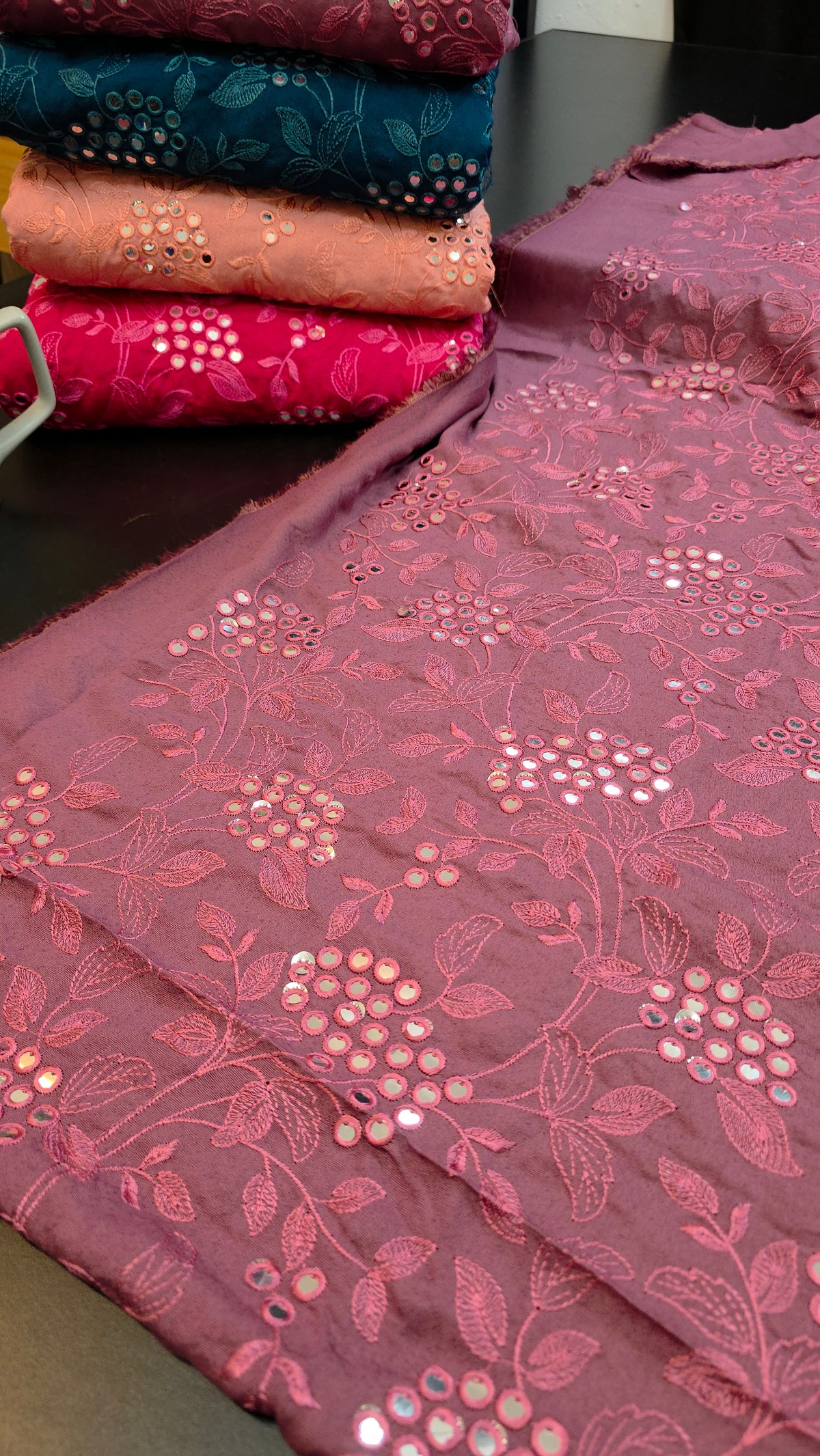 Winter kerandi 3pc allover with chiffon duppatta