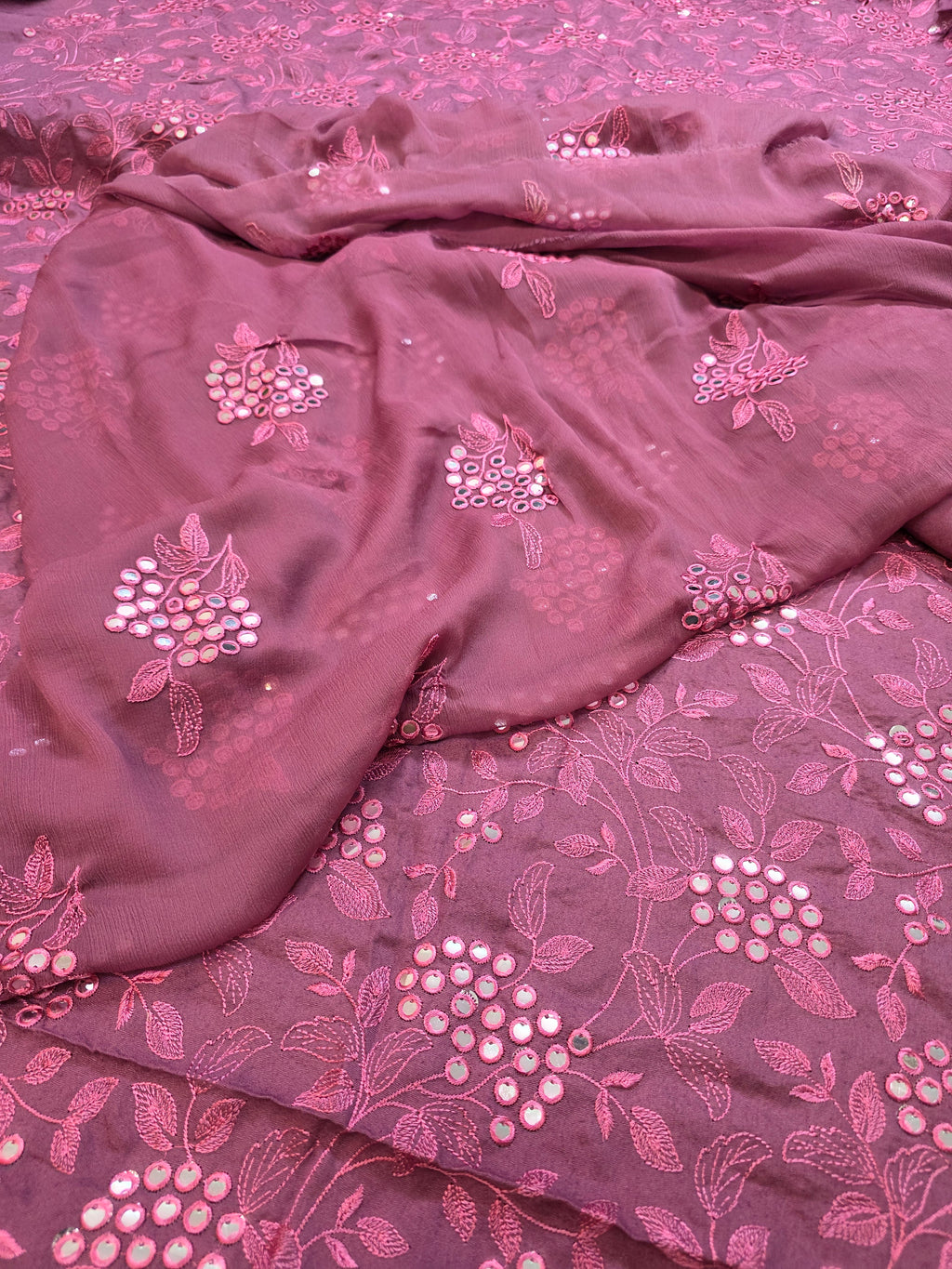 Winter kerandi 3pc allover with chiffon duppatta