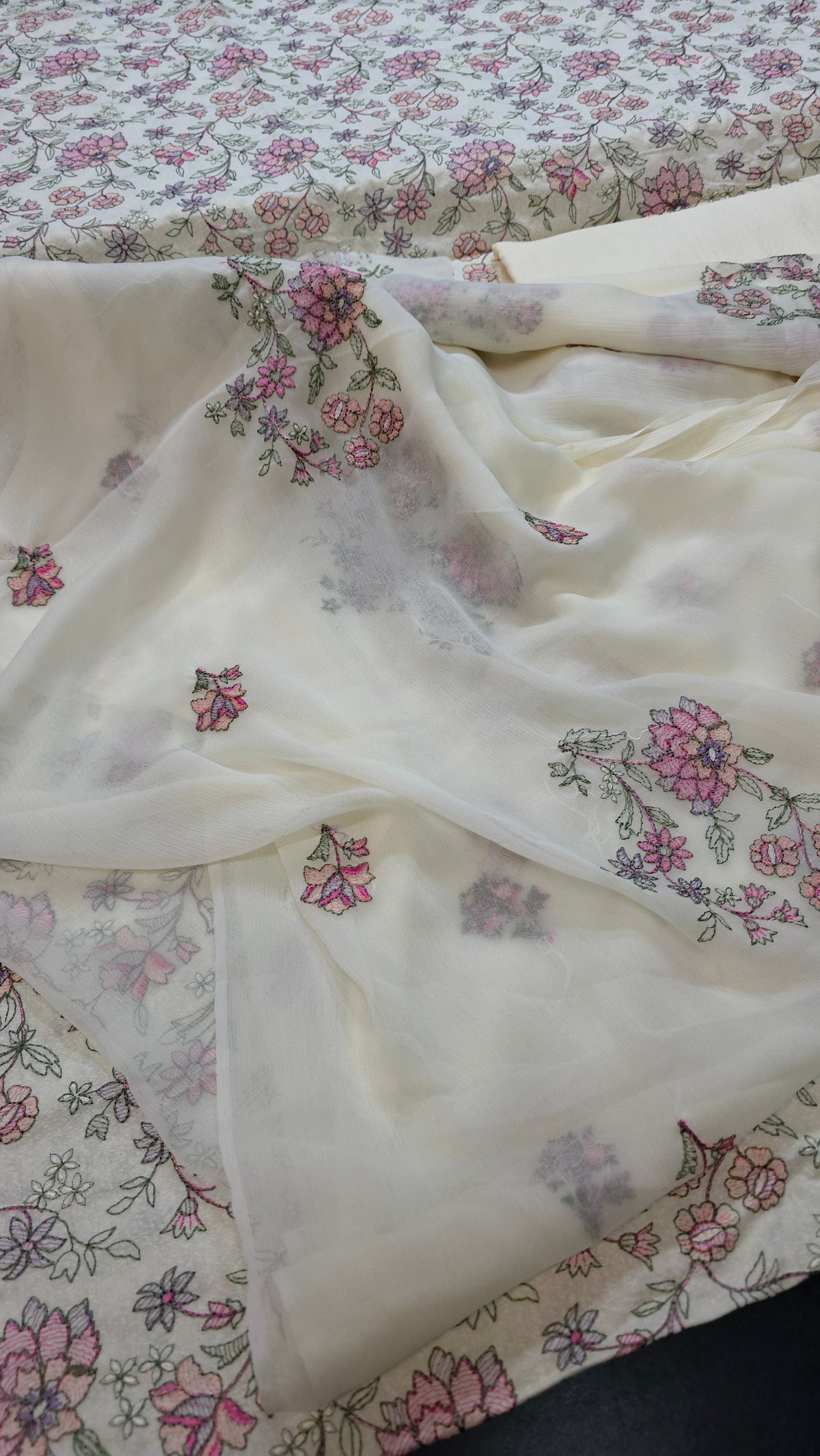 Winter kerandi 3pc allover embroidered with chiffon duppatta