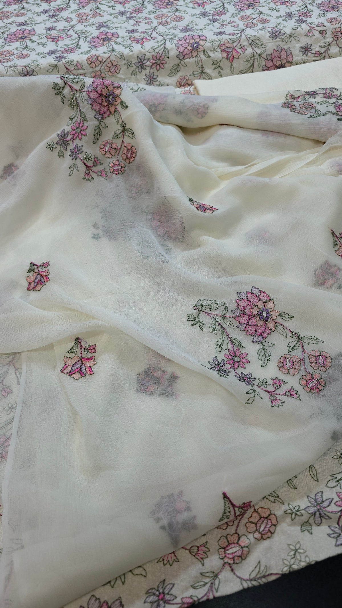 Winter kerandi 3pc allover embroidered with chiffon duppatta