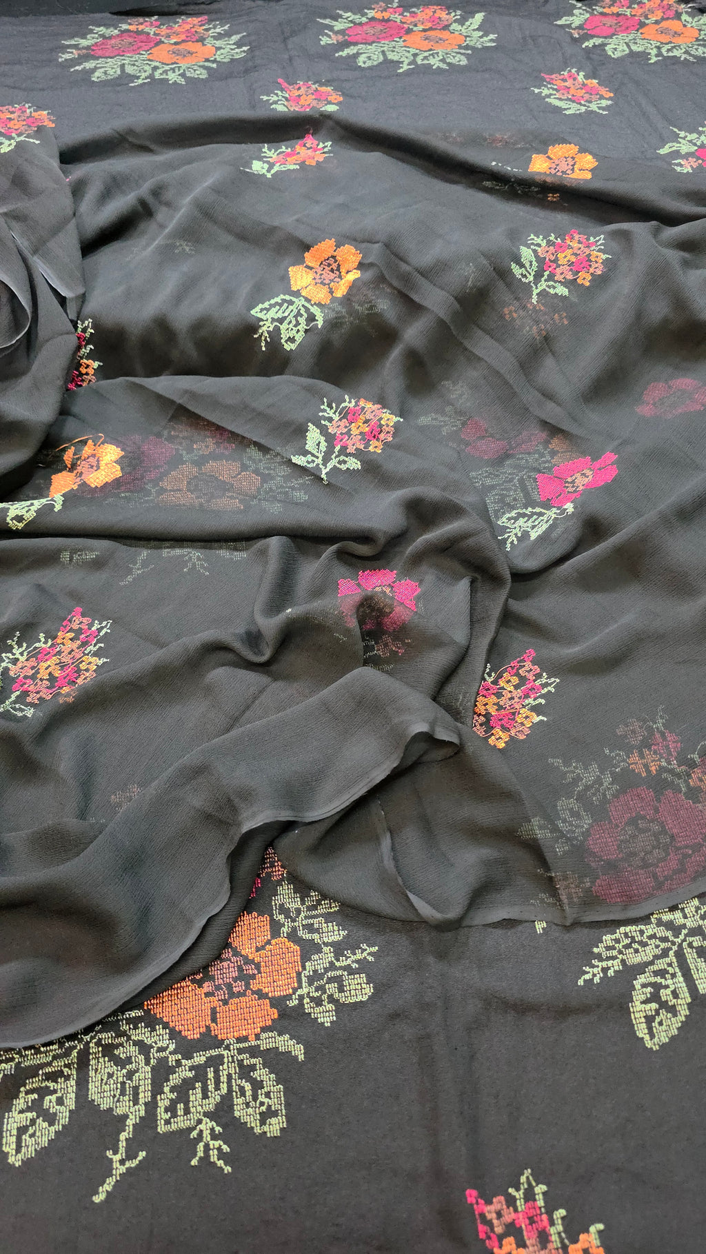 Winter kerandi allover 3pc with chiffon duppatta