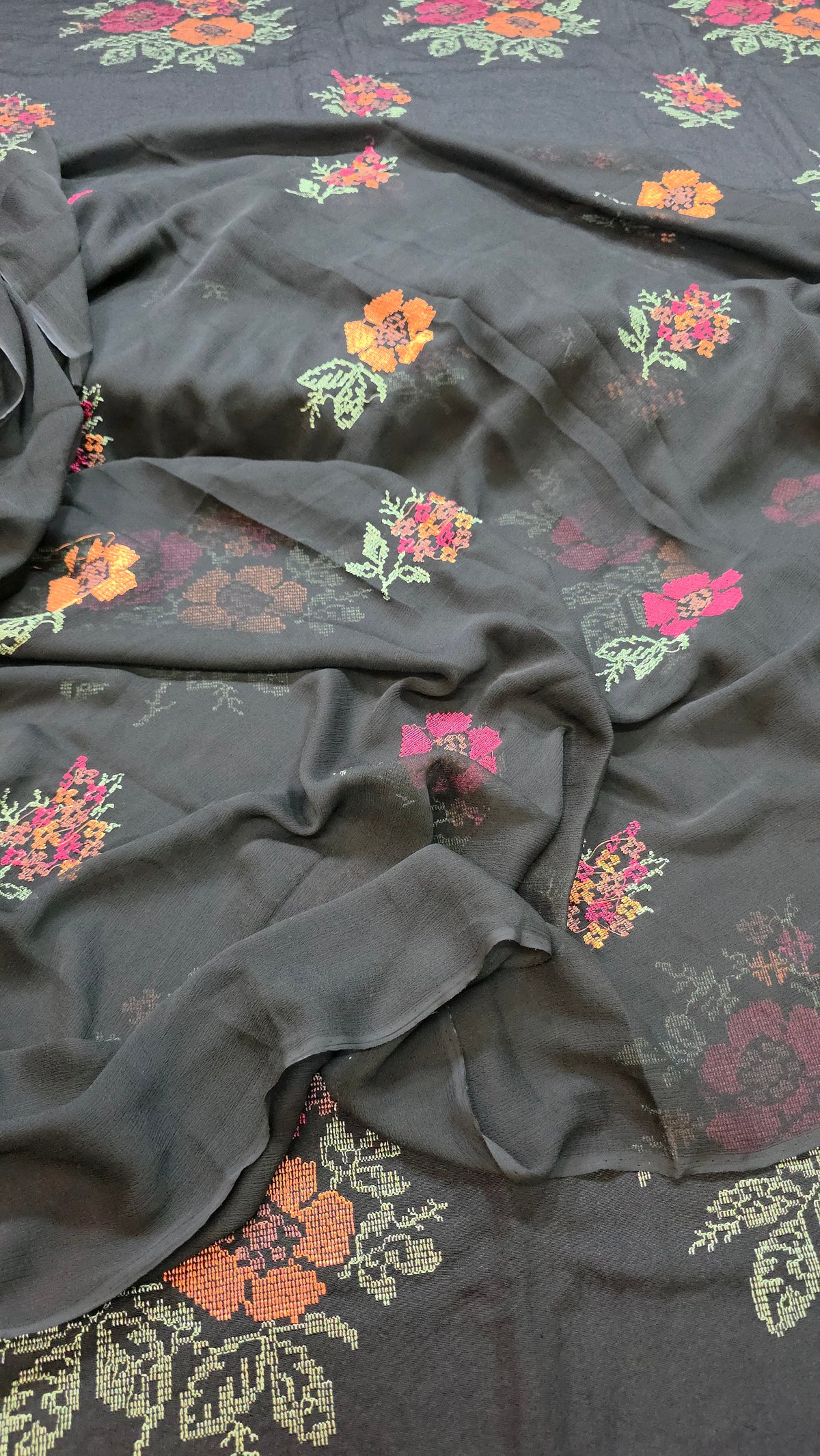 Winter kerandi allover 3pc with chiffon duppatta