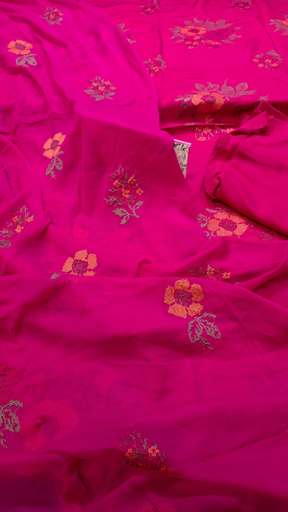 Winter kerandi 3pc allover with chiffon duppatta (PINK)