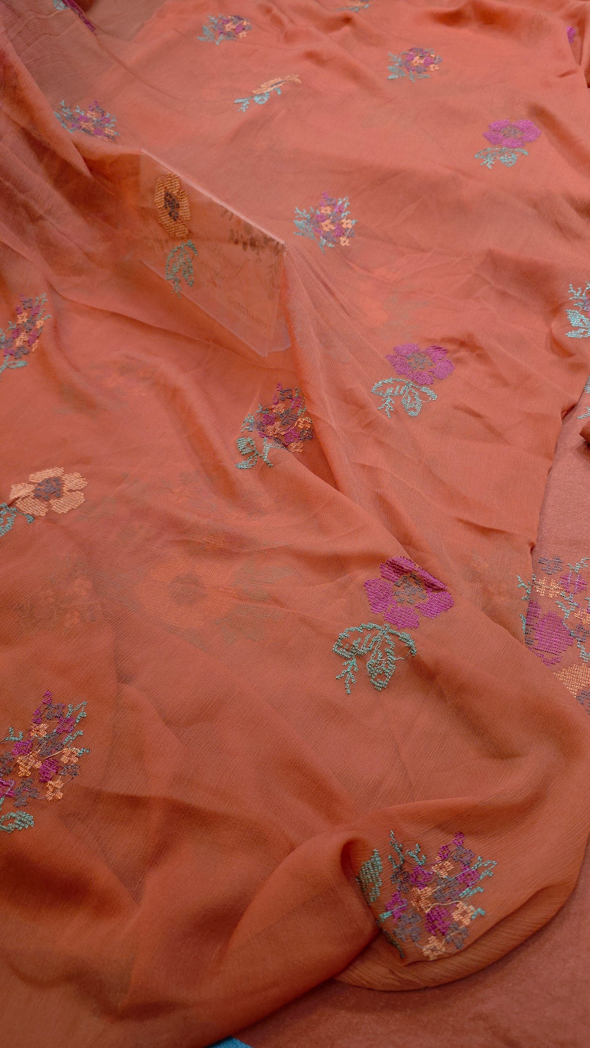Winter kerandi 3pc allover with chiffon duppatta