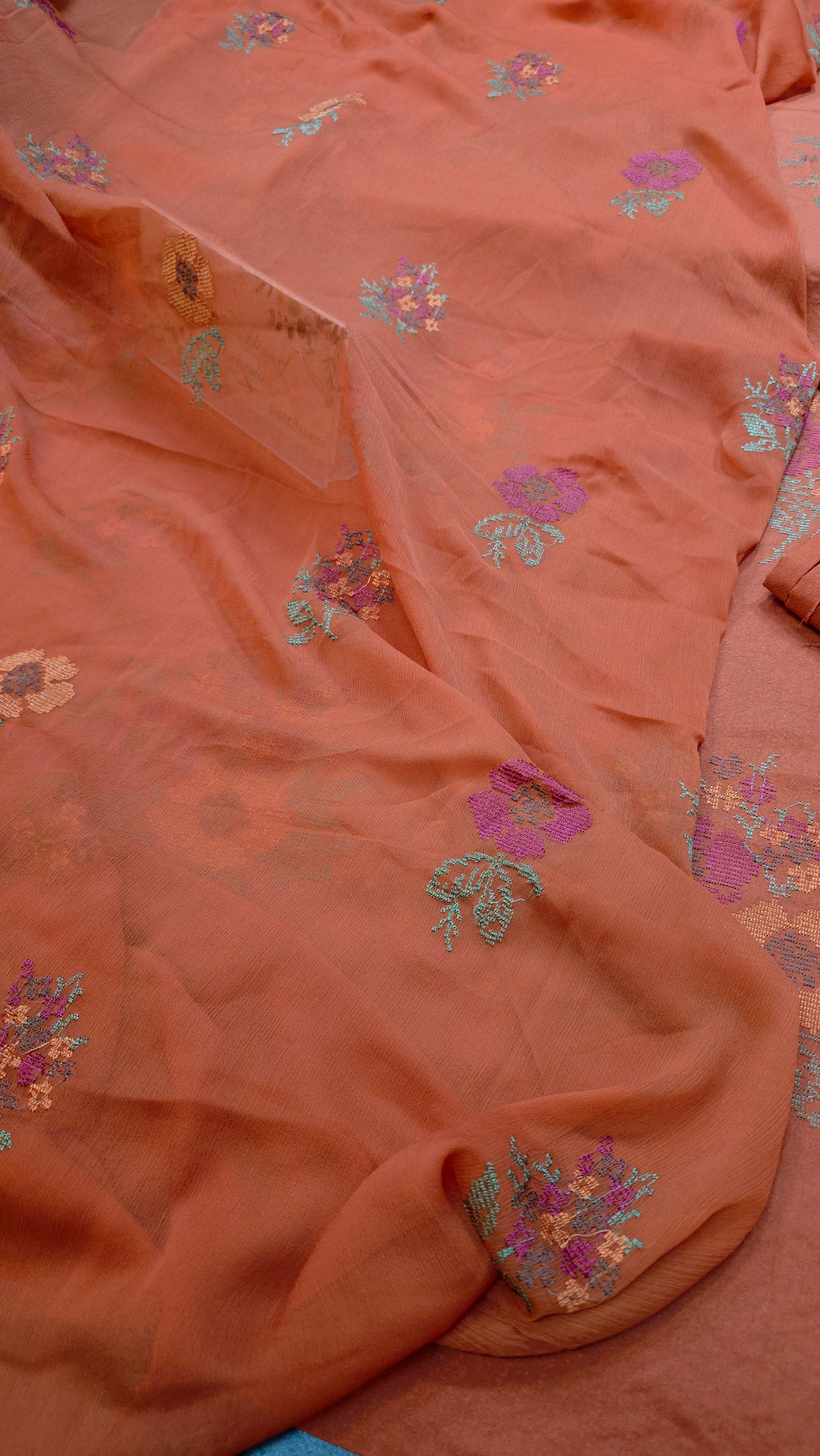 Winter kerandi 3pc allover with chiffon duppatta