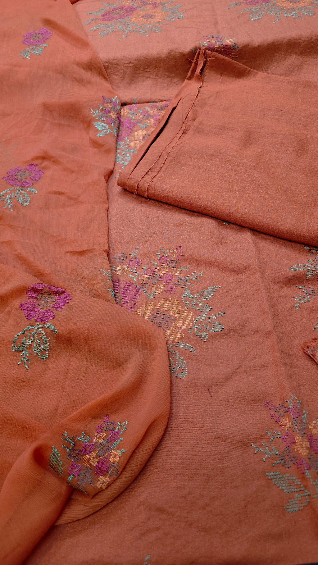 Winter kerandi 3pc allover with chiffon duppatta