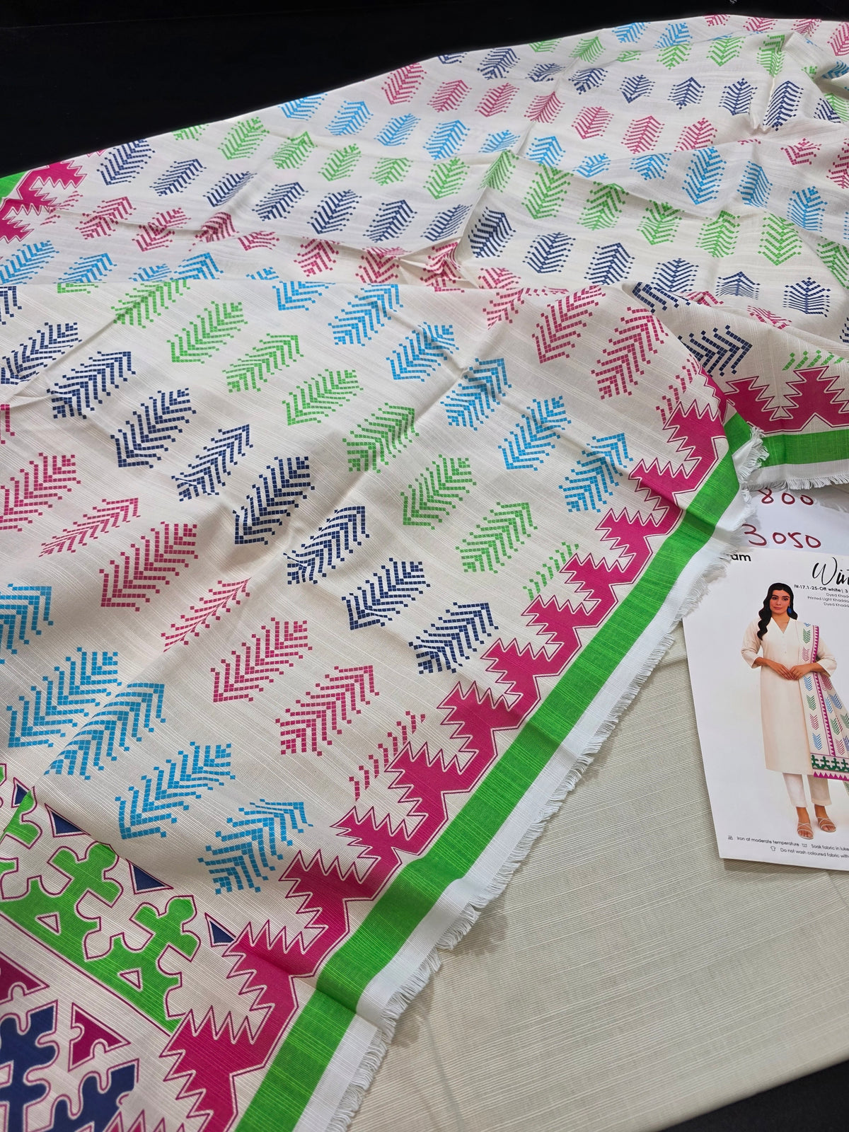 Alkaram winter khadder 3pc