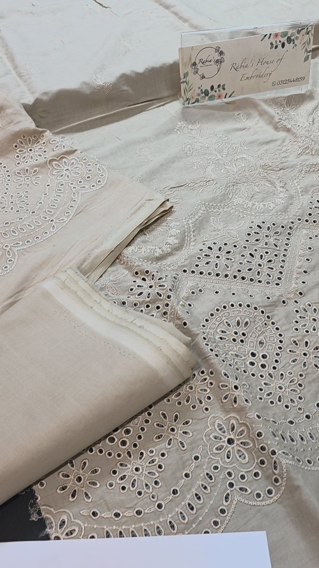 Lawn 4pc with chiffon duppatta