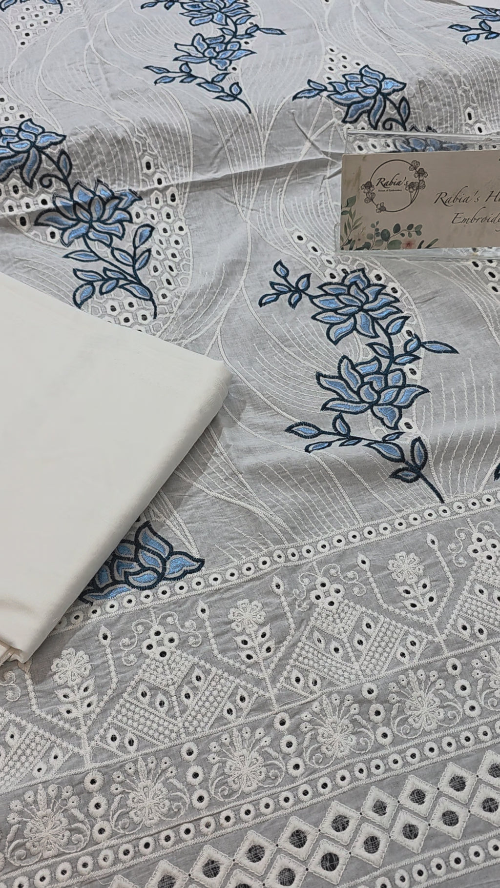 Lawn 4pc with chiffon duppatta