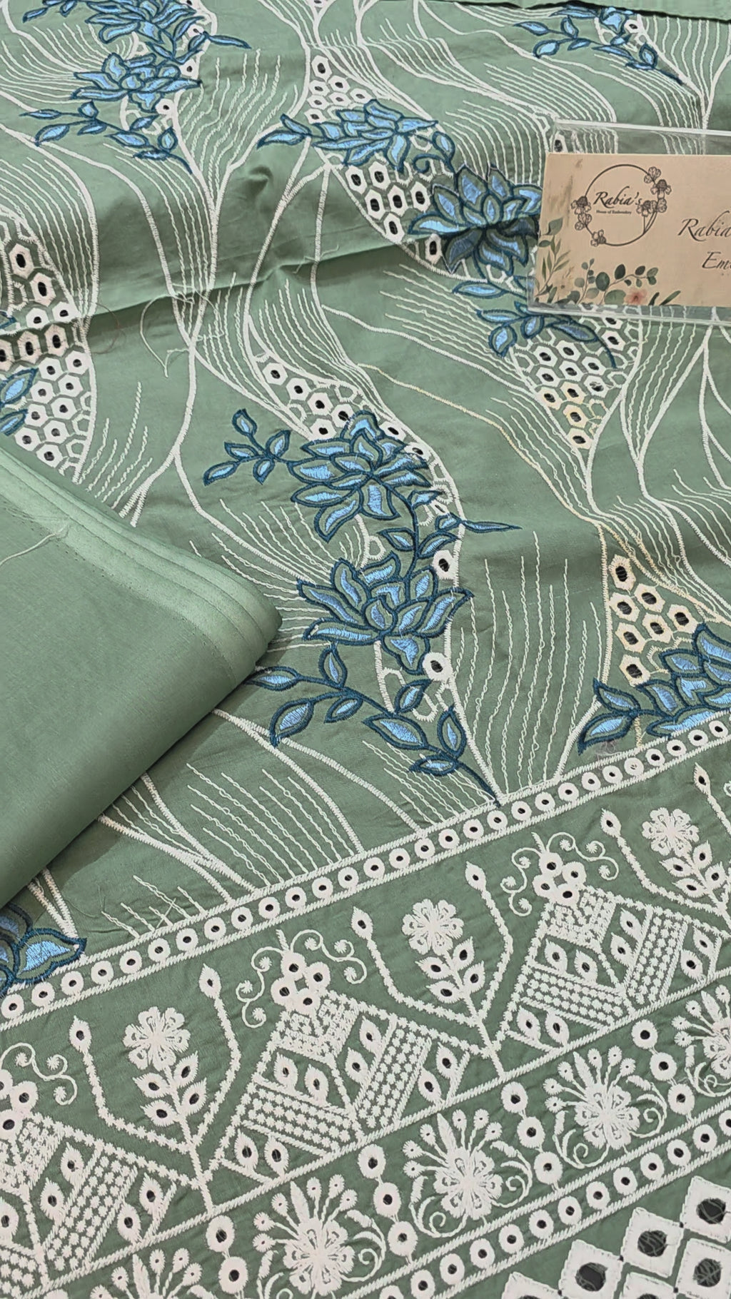 Lawn 4pc with chiffon duppatta
