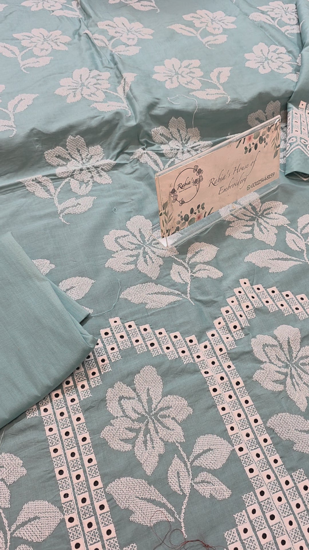 Lawn 4pc with chiffon duppatta
