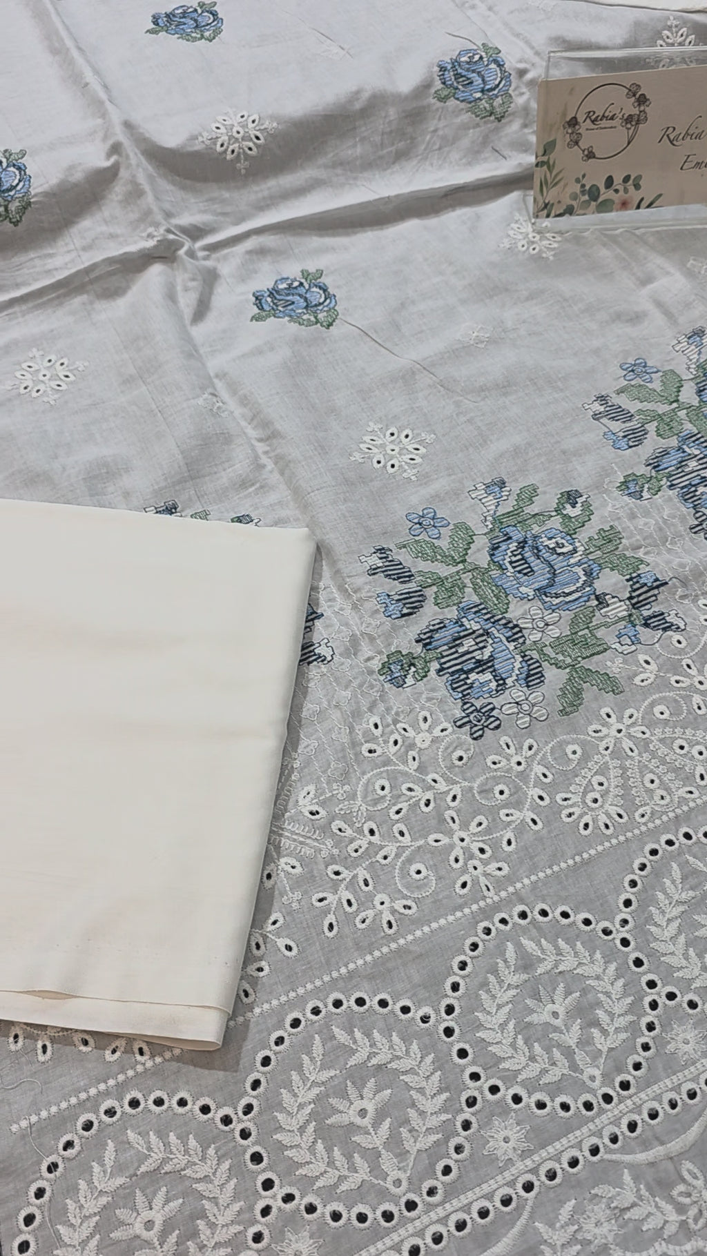 Lawn 4pc with chiffon duppatta