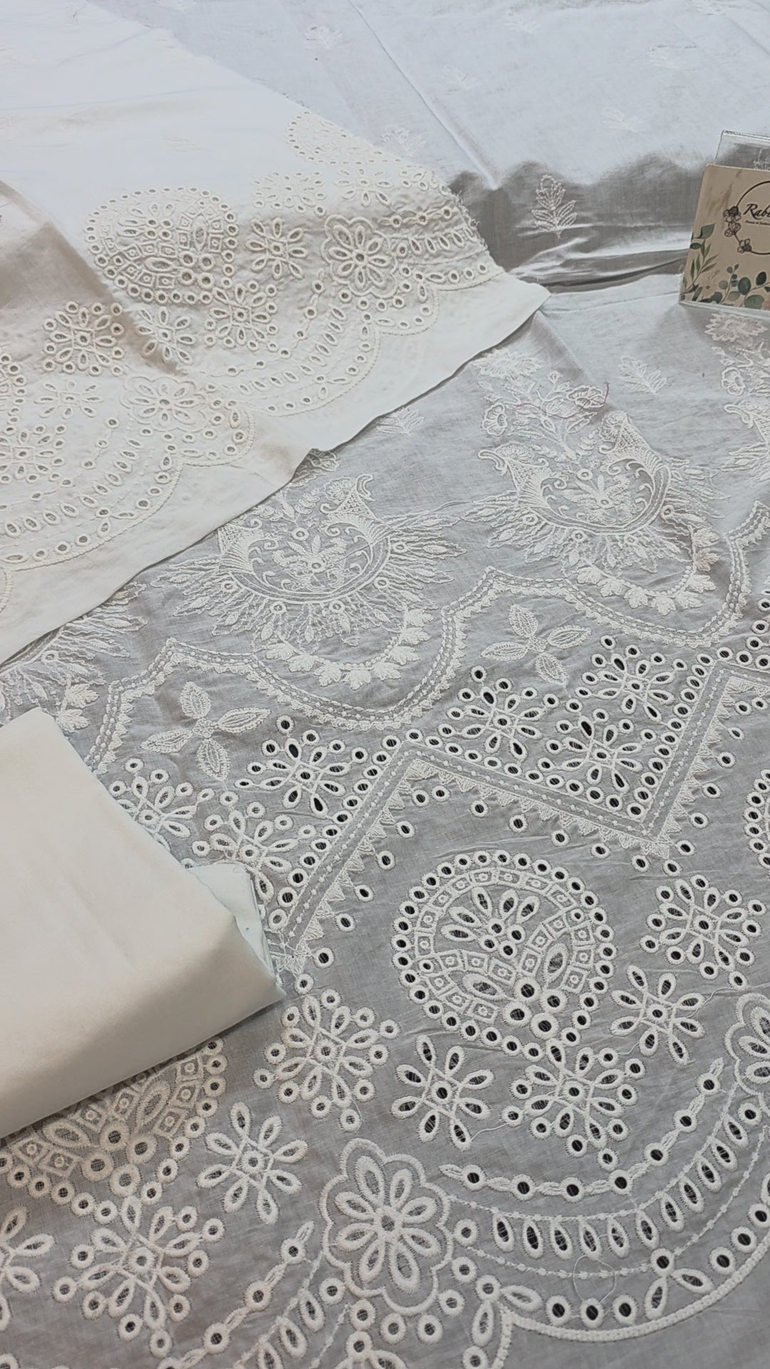 Lawn 4pc with chiffon duppatta