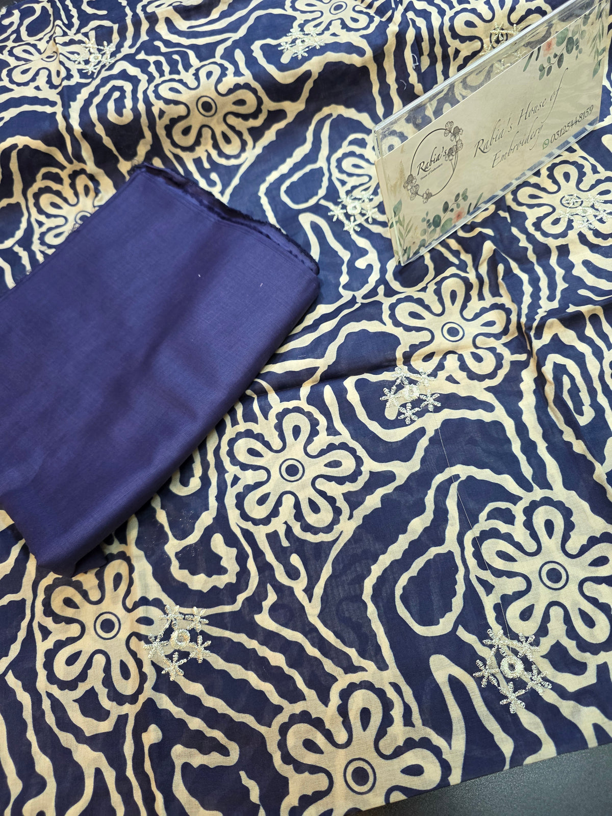 Bareeze printed plus embroidered RETURN PARCELS LAWN DUPPATTA