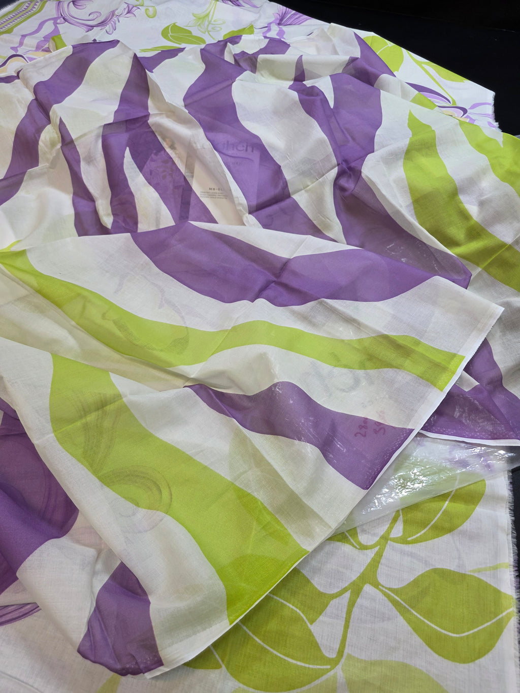 Maria b : M basics original RETURN PARCELS