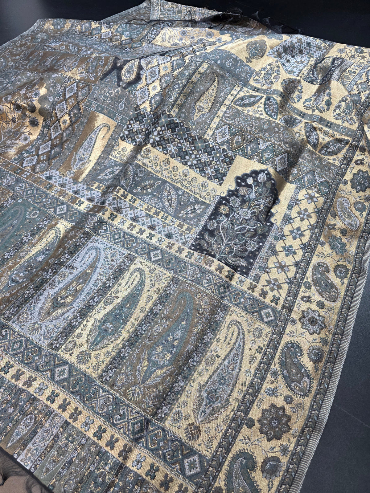 Handmade moonlight kani shawl