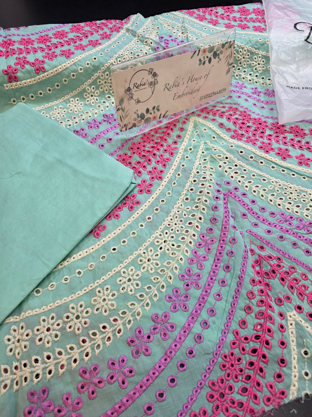 Bareeze embroidered lawn 2pc RETURN PARCEL